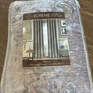 Elrene Blackout Victoria Velvet 1 Curtain Panel 52"x95” Silver